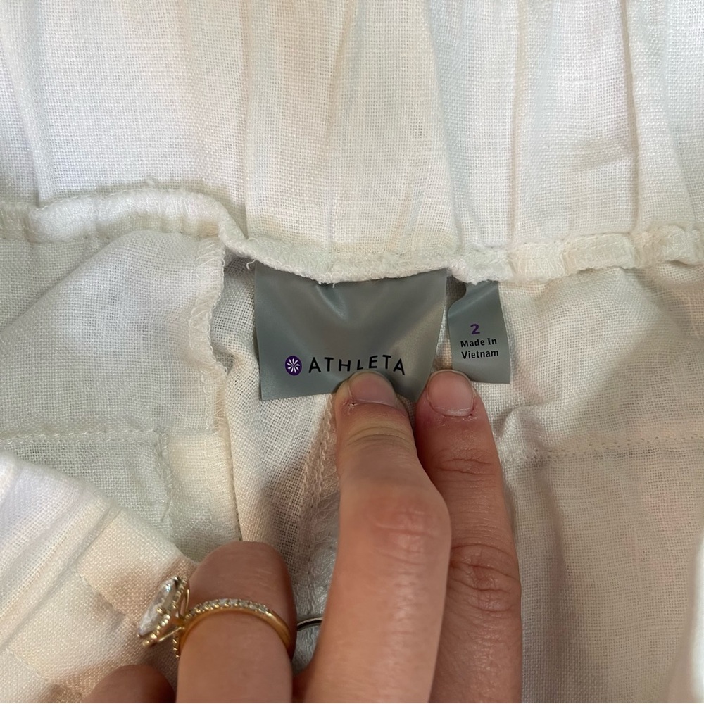 Athleta 100% Linen White Pull On Pants Tapered Beach Resort Women’s Size 2 - Picture 3 of 6